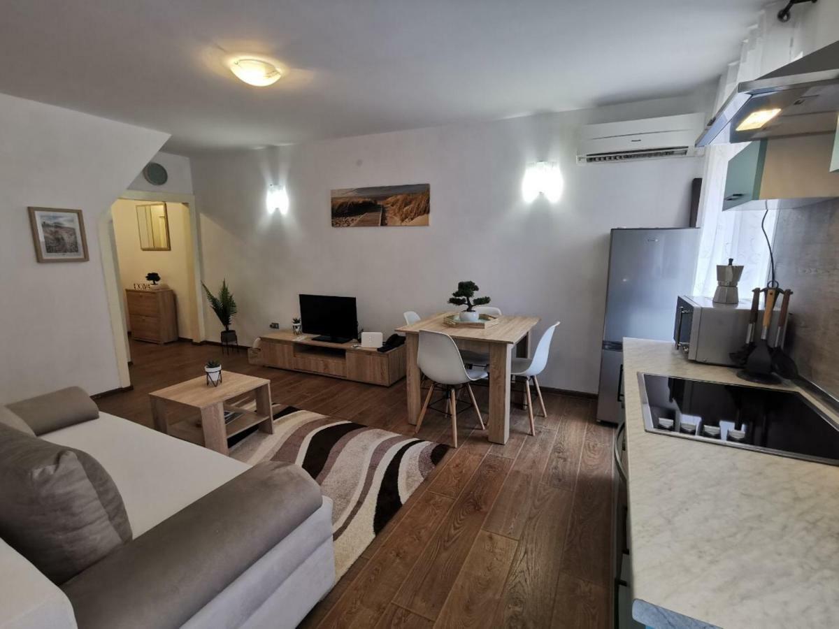 A Charming One-Bedroom Apartment In The Heart Of 'Rovinj' Eksteriør billede