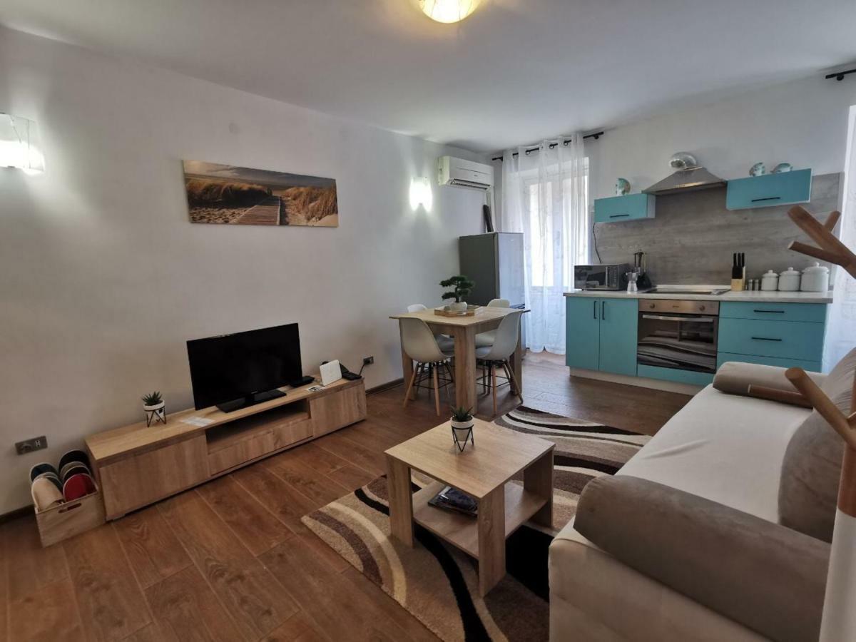 A Charming One-Bedroom Apartment In The Heart Of 'Rovinj' Eksteriør billede
